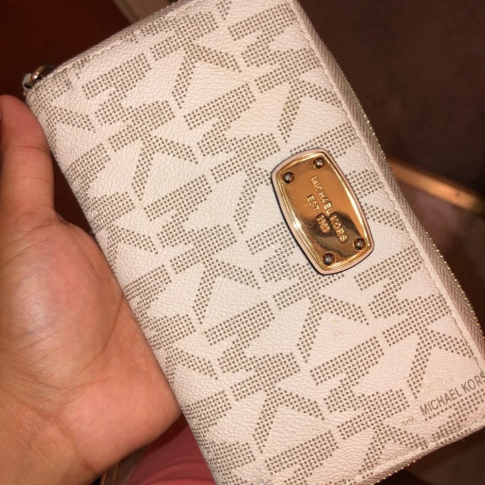 Mk Purse With Matching Wallet - image 4